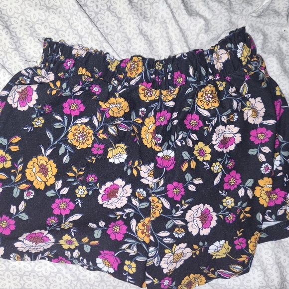 Womens No comment flowy floral shorts - Picture 3 of 6